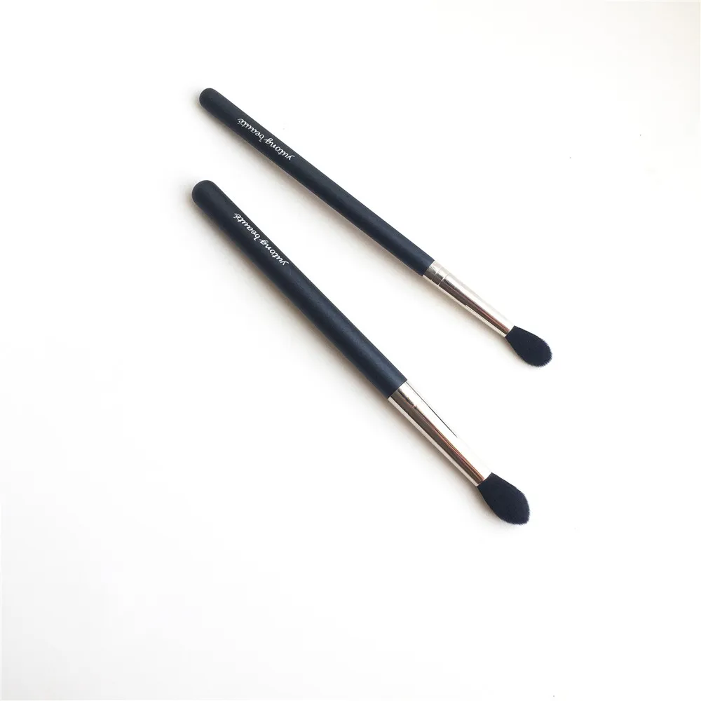 yutong beaute M240S M224S Tapered Blending Brush _ 1