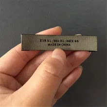 Изготовленный на заказ цвет хаки европейский размер ярлык на ткань