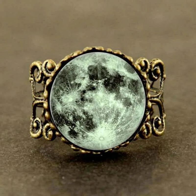 Crescent Moon & Star Adjustable Ring (Adjustable Size) – www.zewar.co