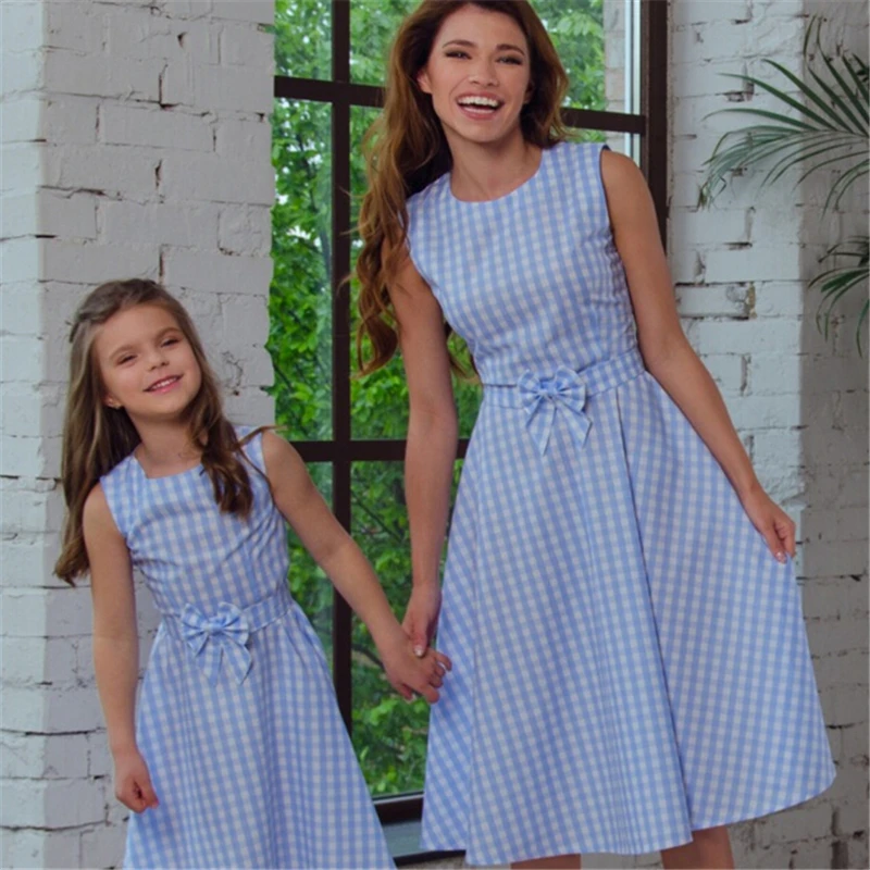 

New Family Dressses Clothing Matching Mother And Daughter Clothes Plaid Bowknot Dresses Sleeveless Outfits Casual Dress Outfits