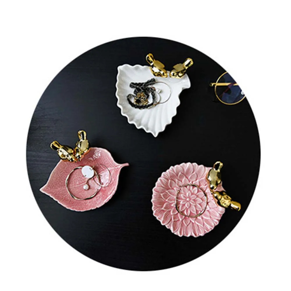 Скандинавские Ins розово-белое керамическое Ювелирное кольцо, тарелка в форме цветка, туалетный столик, лоток для хранения, милое мини блюдо для приправ