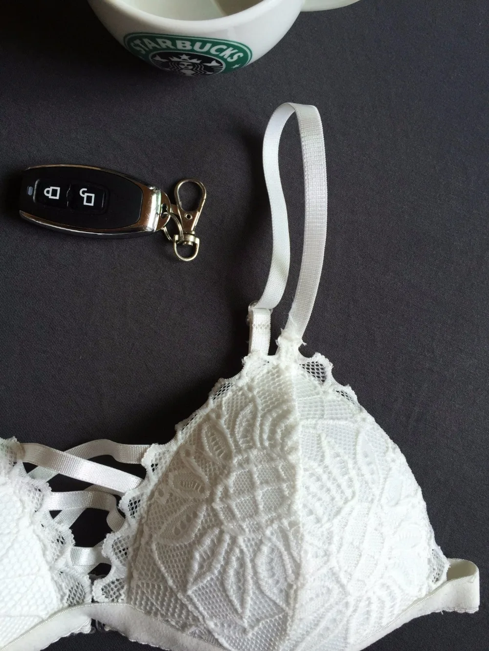 3272233910_1037964823