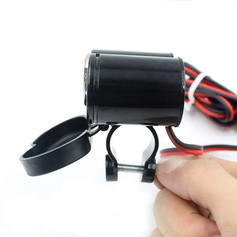 1441077924376-P-2997895