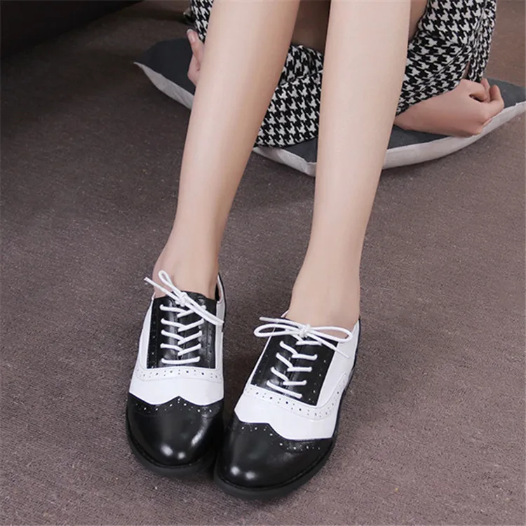 Черные и белые женские туфли-оксфорды ручной работы из натуральной кожи на плоской подошве со шнуровкой обувь маленьких размеров Большие размеры 33-45; chaussure