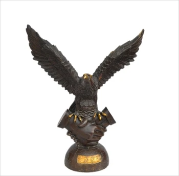 

A copper copper Eagle handicrafts realize the ambition of Feng Shui
