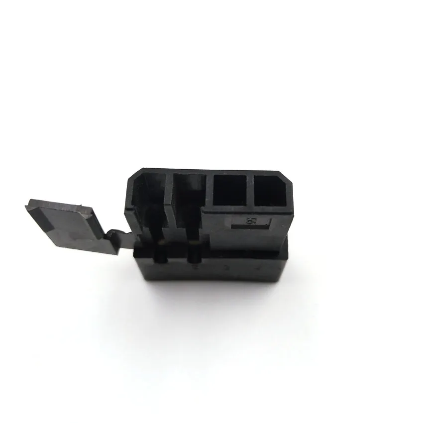 Molex_4Pin_male_female_connector_housing_2