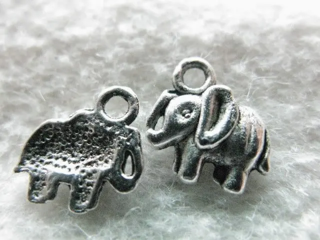 

80PCS ANTIQUE SILVE ELEPHANTS CHARMS ,PENDANTS A8