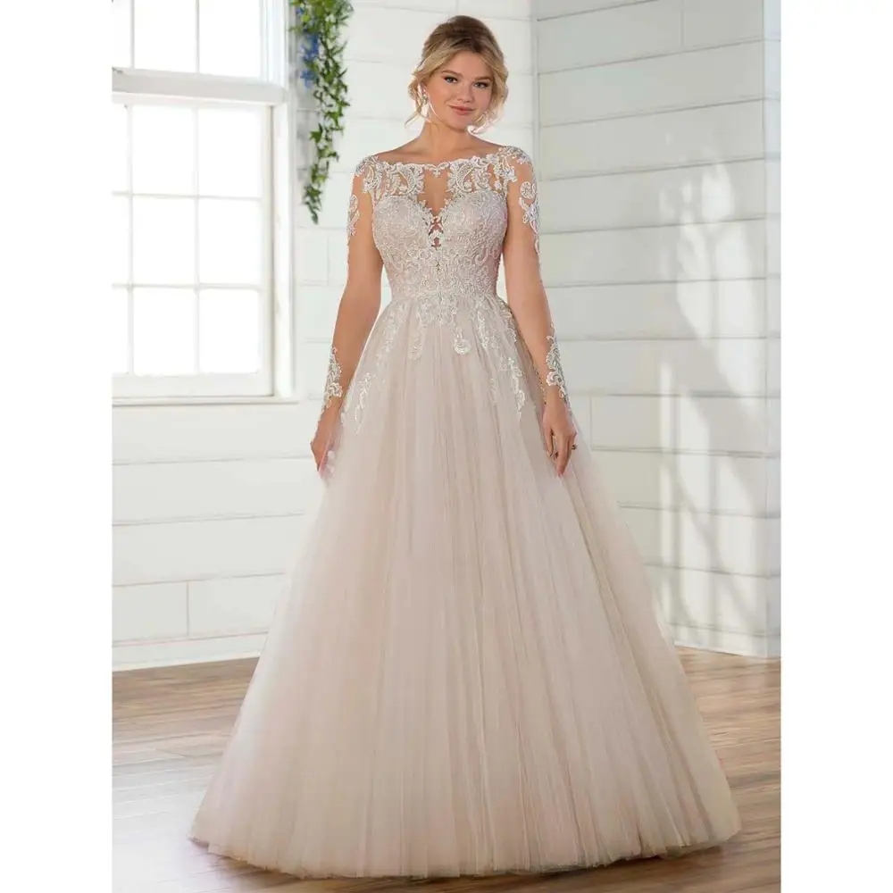 

Sparkly Traditional A Line Wedding Dress Sheer Long Sleeve Boat Neck Lace Appliques Court Train Tulle Bridal Gown