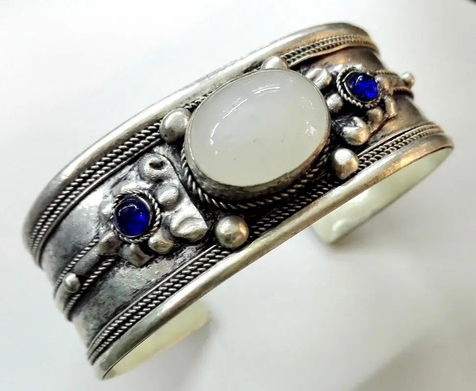 Unisex Gift White Moonstone Cuff Bracelet Bangle Tibet Silver Carved