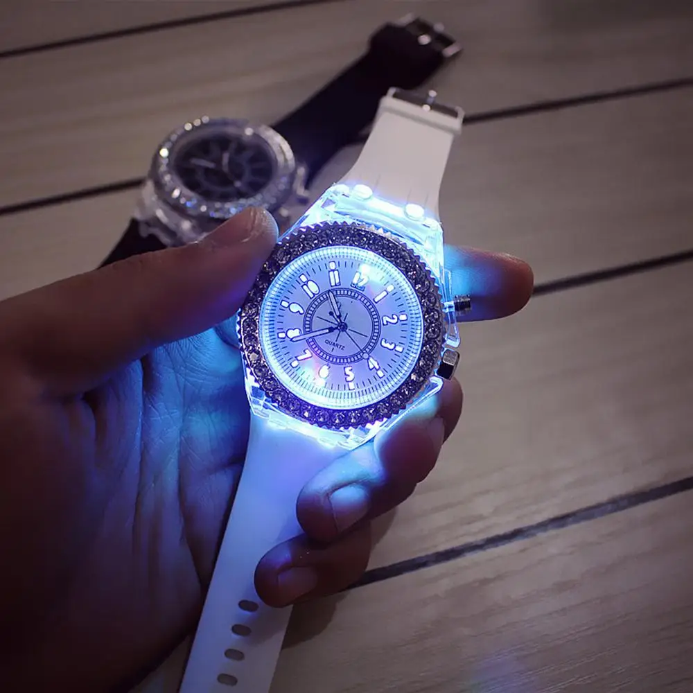 

Led Luminous Couples Watches Personality Rhinestone Quartz Watch Waterproof Back light Crystal Wrist Watch for Men Women 2018