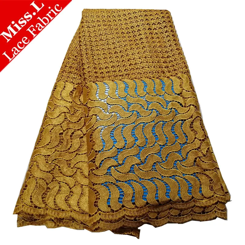 

2019 Golden Embroidered African Water Soluble Lace 5 Yards/Pcs Guipure Lace Fabric High Quality For Wedding Tailored Lace Dress