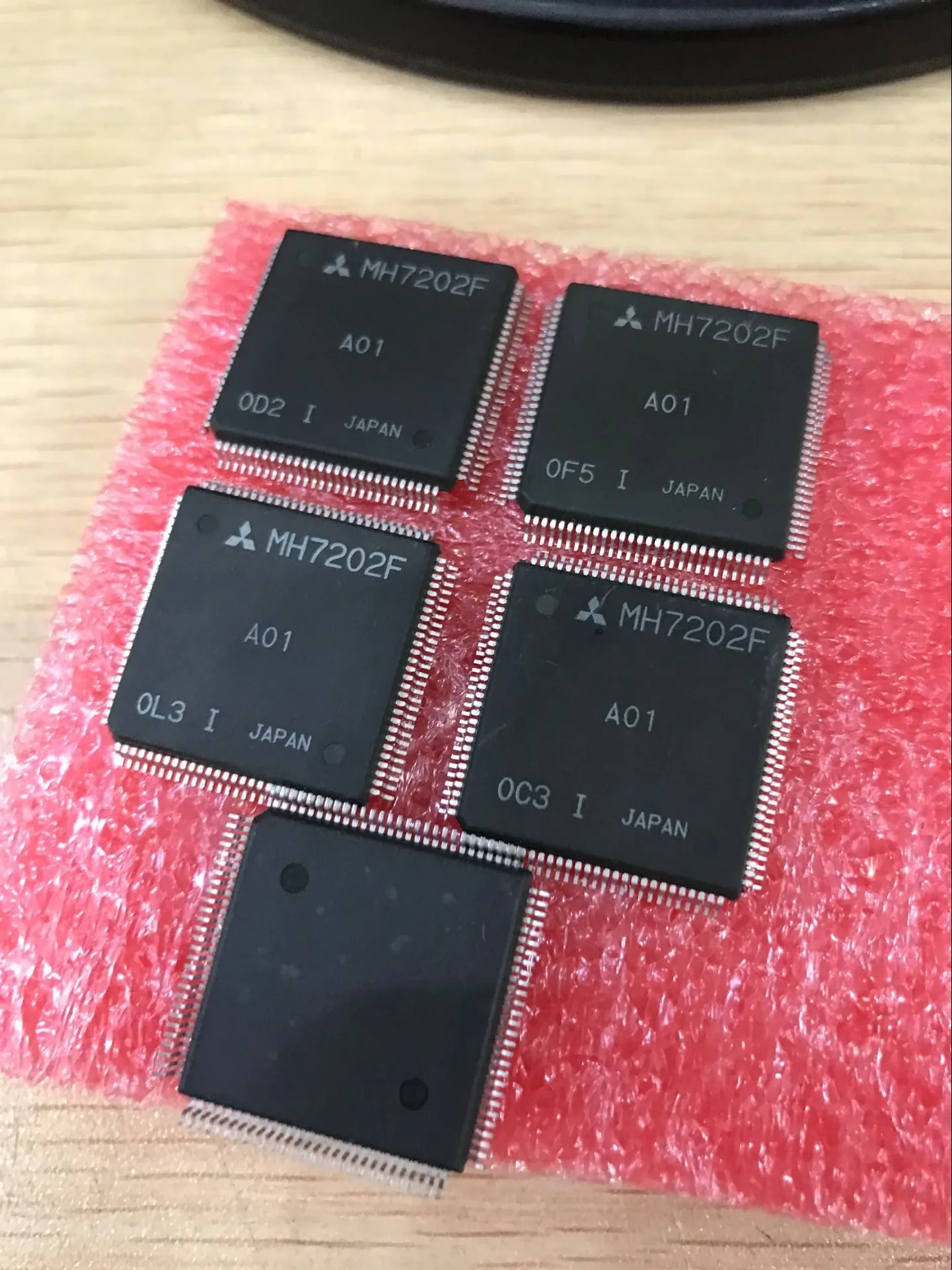 

1PCS MH7202F MH7202 QFP112 car computer board chip Mit-subishi engine computer board CPU chip