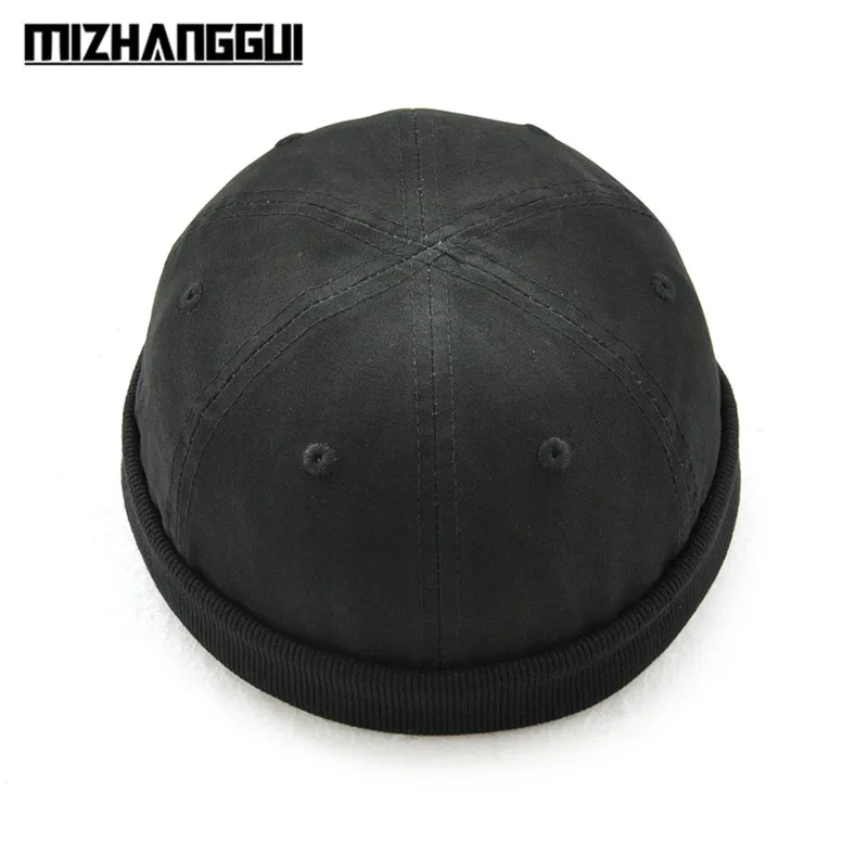 round hat for man
