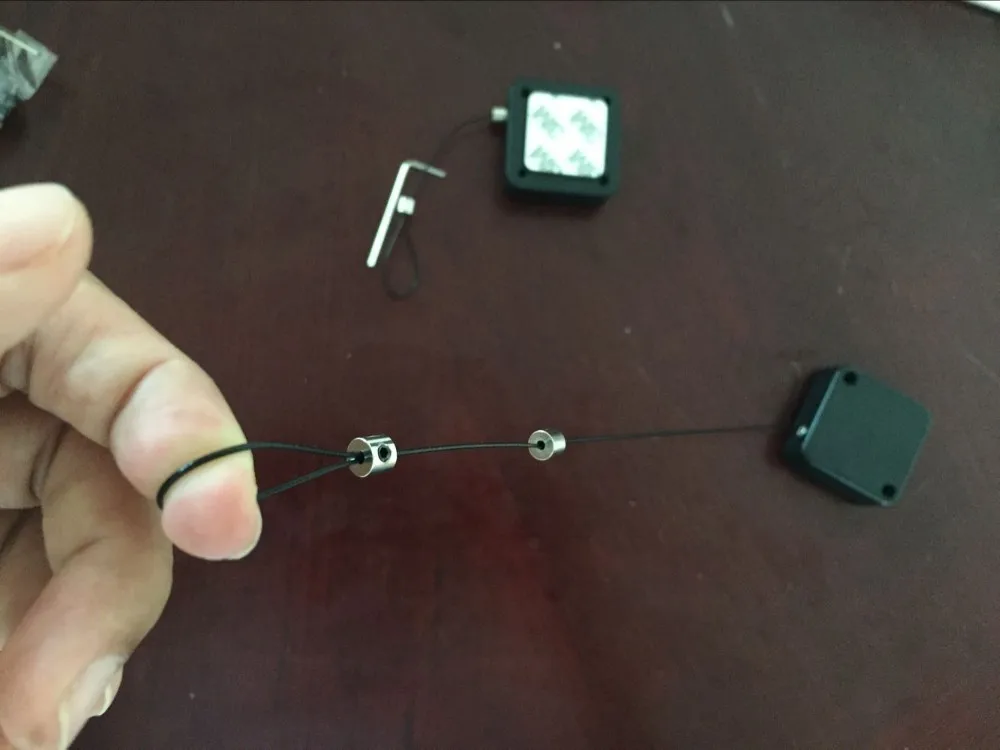 anti_theft_retractable_cable_pull_box