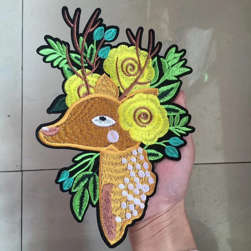 

Christmas Elk Patches Iron on Patches for Clothes Jacket DIY Accessory Decorative Applique Embroideried Patches 3D