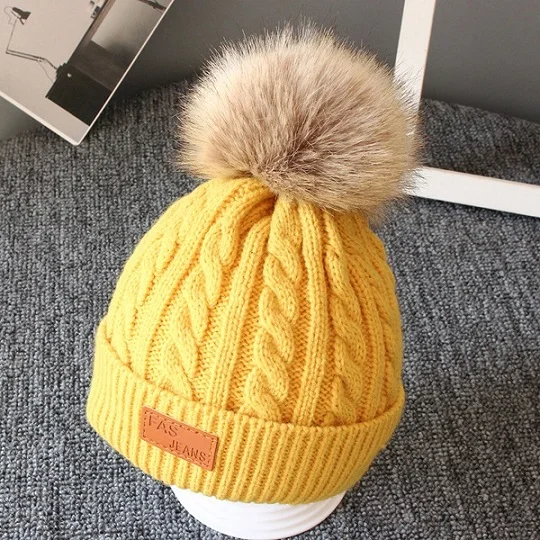 Новая брендовая зимняя теплая шапка для девочек и мальчиков, детская вязаная шапка, шапка с помпонами, толстая детская шапка, шапка для девочек - Цвет: Цвет: желтый