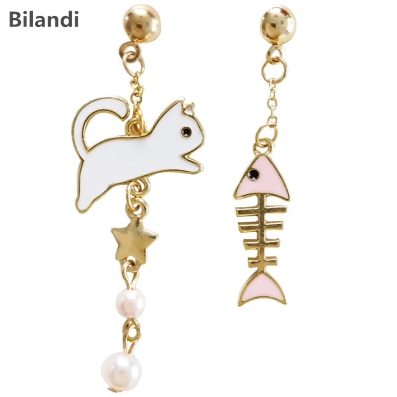 

Cute Design Jewelry Japanese Cat Fish Pearl Bone Asymmetrical Earring For Girl