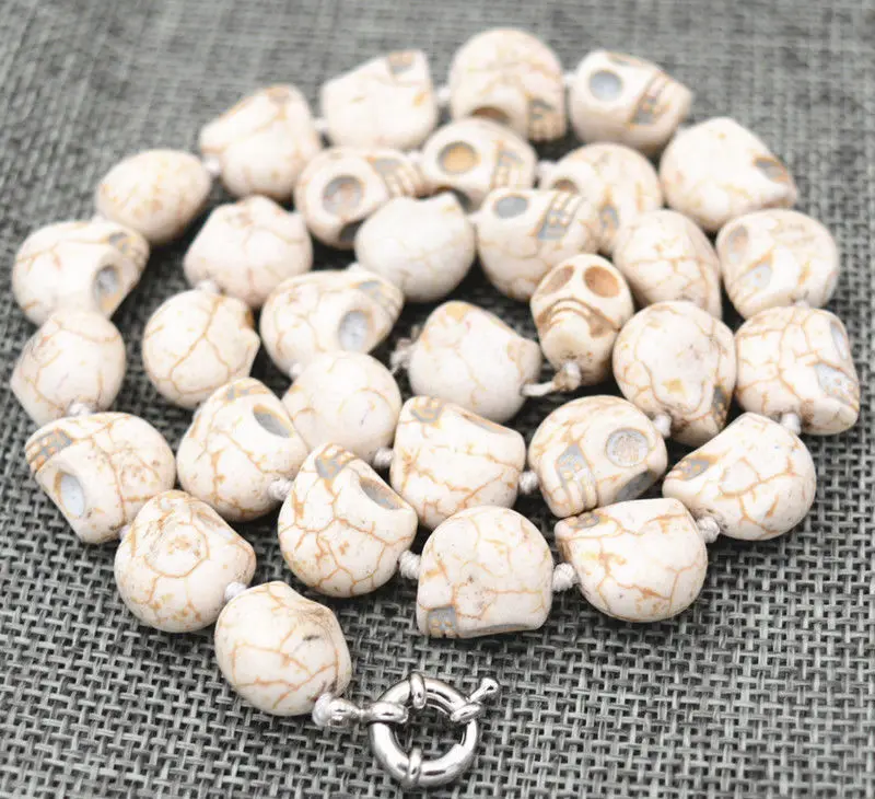 

FREE SHIPPING>>>@@ New 10x14mm White stone Carved Skull Head Beads Mala Necklace 18 WW