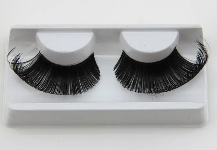 LONG FALSE EYELASHES