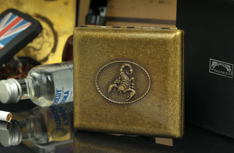 

Copper cigarette holder 84mm Scorpions pattern cigaret case could hold 20 cigarette free shiping
