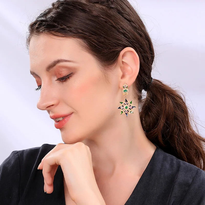 

Retro Star Moon Asymmetric Drop Earrings Enamel Inlay Crystals Classical Apollo Drop Earrings Charm Drop Earrings for Woman