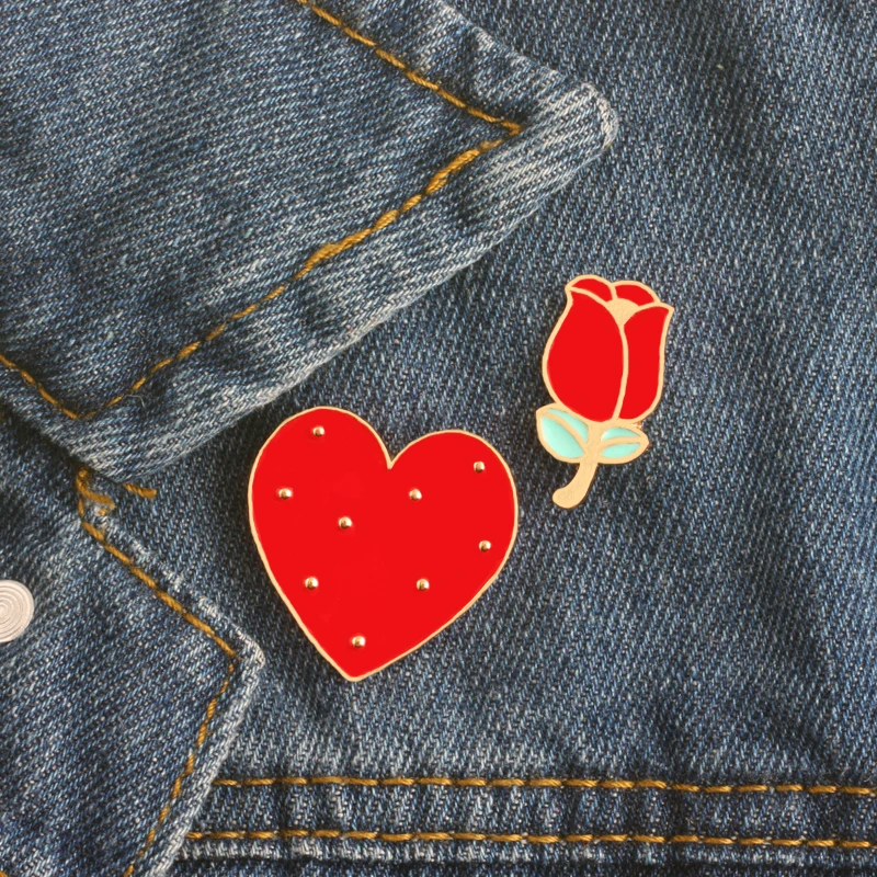 Flower Enamel Pins Vintage Red Black Rose Heart Brooches Denim Clothes Lapel Pin Hat Backpack Badge Girl Women Accessories