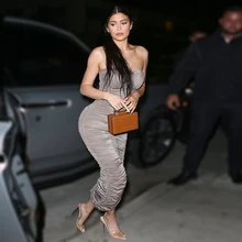 Шикарное платье макси KylieJenner в обтяжку,, горячее предложение, новое облегающее длинное платье без бретелек с рюшами, сексуальное дизайнерское необычное платье с асимметричным подолом