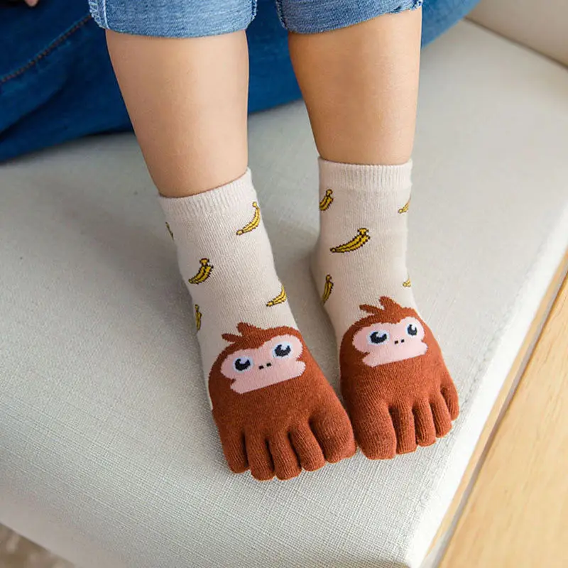 Носки с героями мультфильмов для маленьких мальчиков и девочек, детские носки с рисунками животных, пять носок с пальцами, чулочно-носочные изделия, носки, аксессуары - Цвет: B