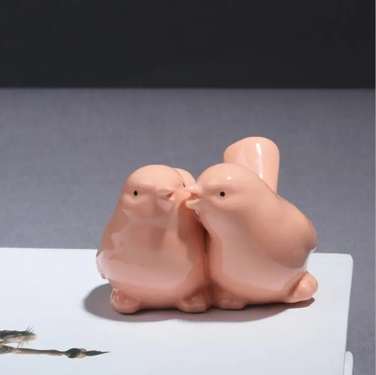 

Simulation Bird Ceramic Bird Crafts Couple Magpie Bird garden Decoration Home Office Table Decoration Of Lovers Good Gifts 05170