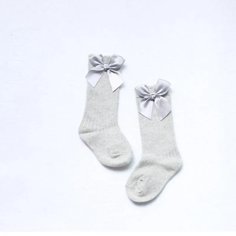 Милые детские носочки для девочек детские длинные носки с вертикальной полоской носки принцессы до колена с бантом S01 - Цвет: Серый