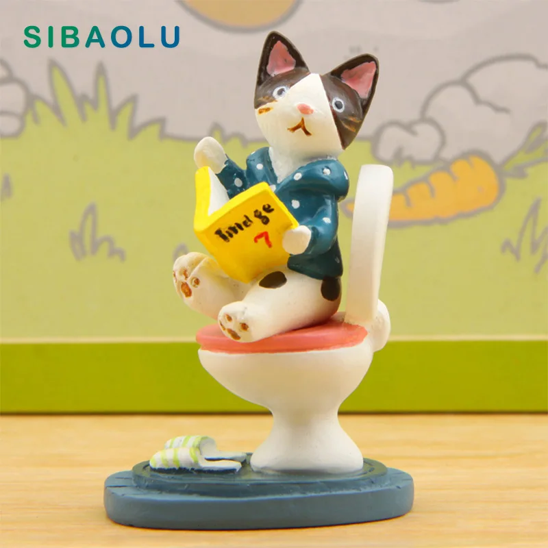 

Cat Kitten Sitting Toilet Figurine Miniature Animal Decoration mini fairy garden Cartoon statue resin craft Home Car Decorative