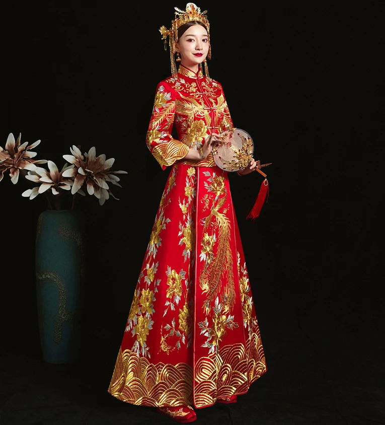 Red formal dress royal wedding cheongsam style costume bride vintage Chinese traditional embroidery phoenix Tang suit Qipao