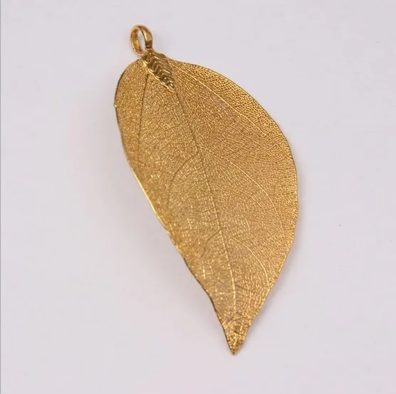 Gold plated leaf pendant Clearance