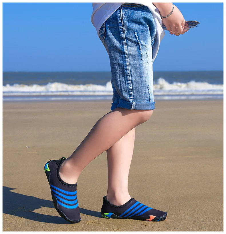 Clorts Summer Beach Shoes Water Shoes Men Mesh Lightweight Aqua Shoes (39)