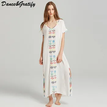 

Women's Classic Embroidery Bohemian long maxi dress Summer V-neck Chic Holiday dresses 2018 New