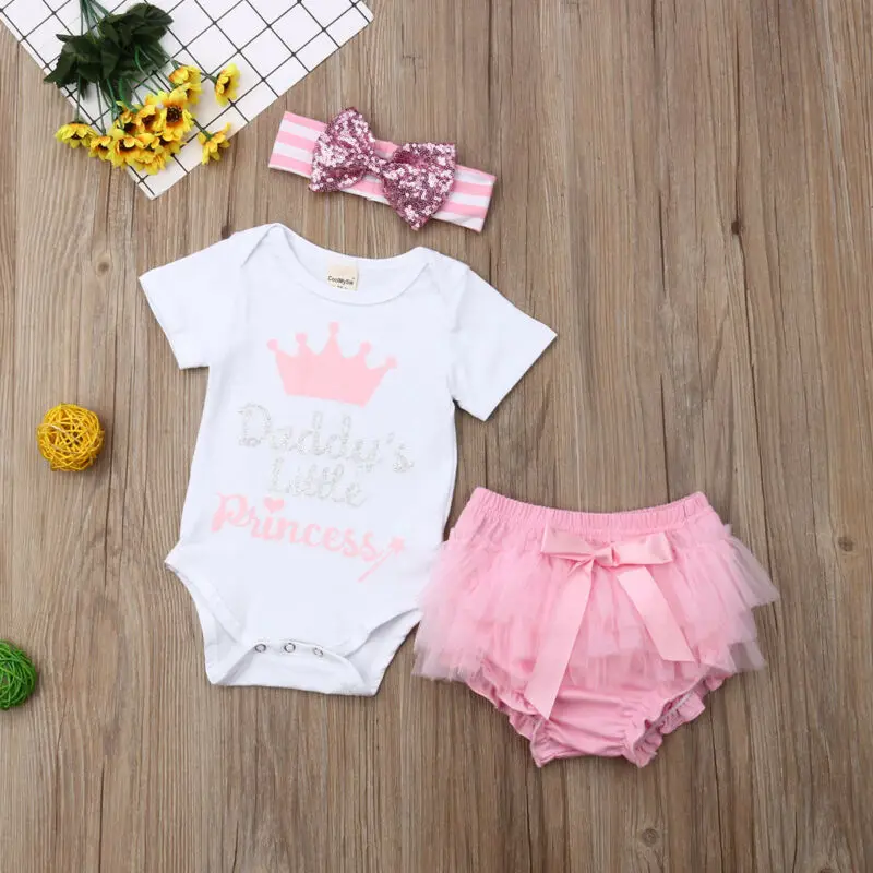 Black baby bodysuit with pink glitter text Dady/'s Little Princess