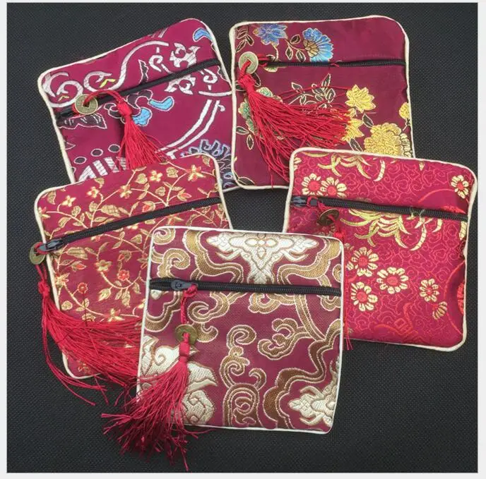 30 pcs/lot Handmade Cloth Zip Bags for Gift Embroidered Women Purse Coin Wallet Bag Tassel Storage Pouch Wholesale