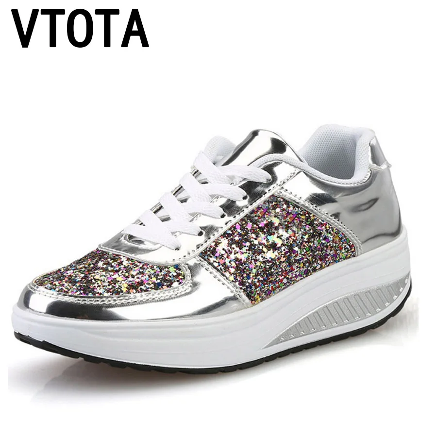 Cena VTOTA kobiety jest wulkanizacji buty Lace Up kliny buty na koturnie mieszane kolory Lady trampki jesień złoty Tenis Feminino H151