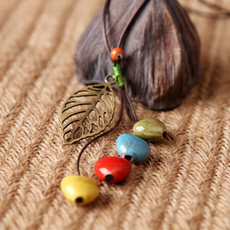 

Vintage ethnic lady pendant ceramic literary fresh necklace retro National Wind Girl chain long style Literature and Art hanging
