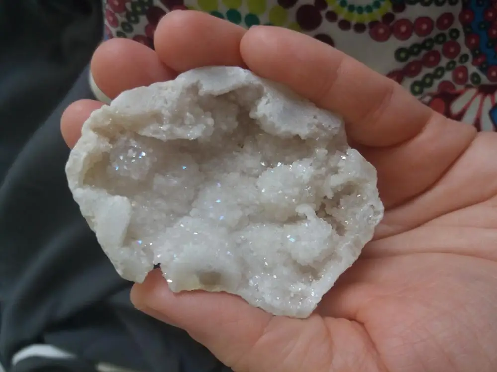 Sunligoo 1x сырье натуральный титановое покрытие камень, кристалл, кварц кластер Druzy Geode образец Декор-0.28lb-0.35lb Коллекционные камни