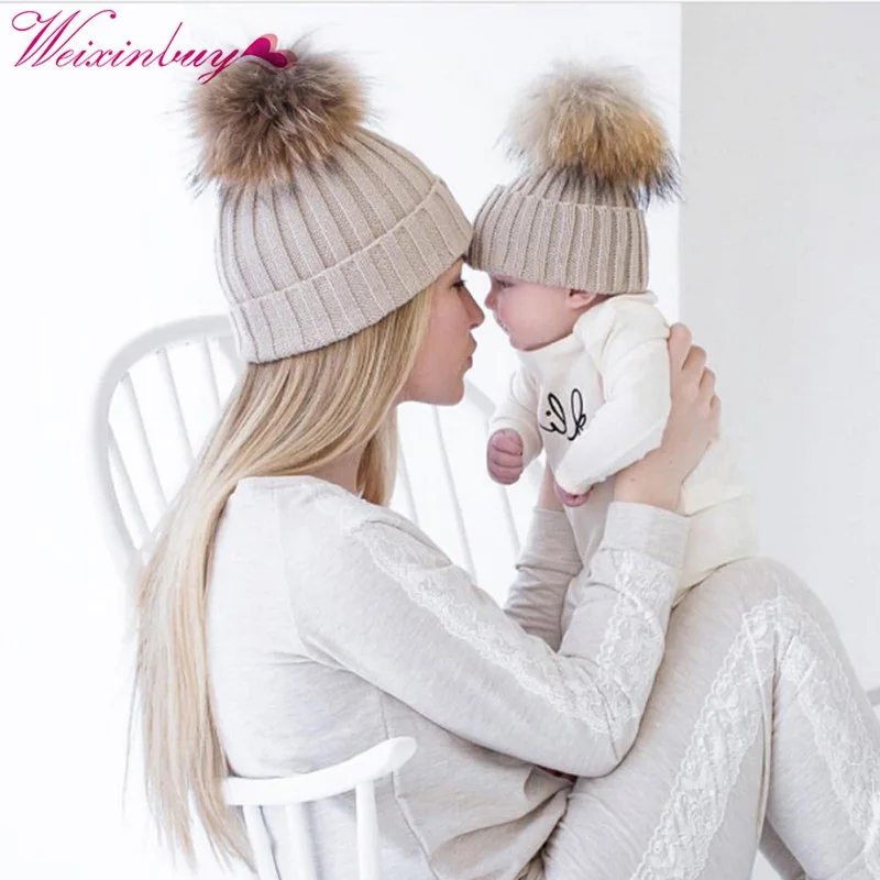

Mom Baby Pompon Hat Baby Boys Girls Warm Raccoon Fur Beanie Kids Cotton Knitted Parent-Child Hat Winter Cap Y13