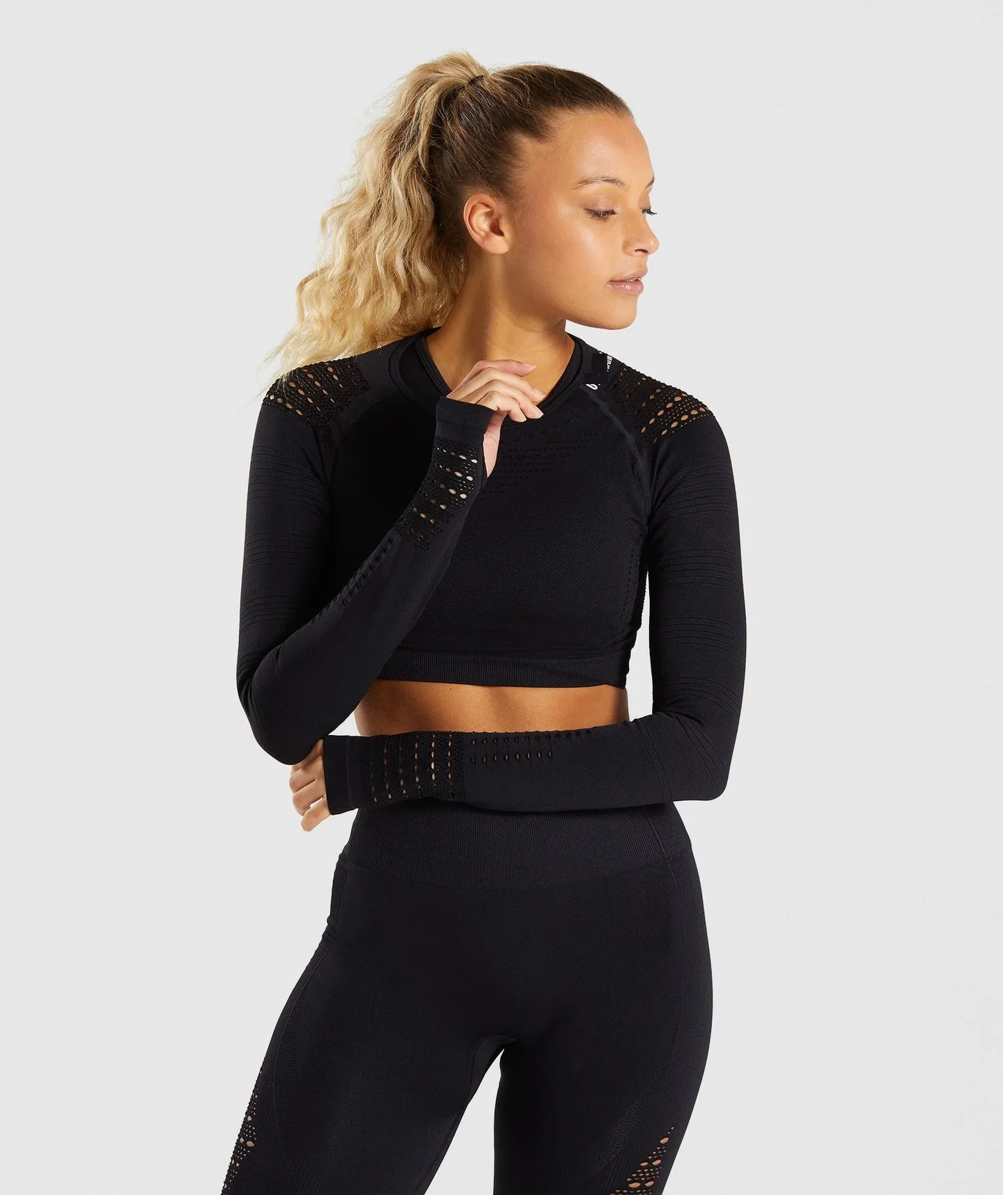 Flawless_Knit_LS_Crop_Top_Blac