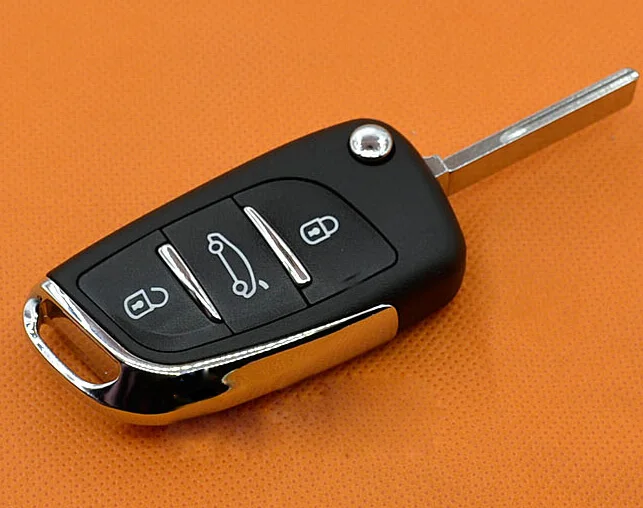 

New ! 3 Buttons DS Style Flip Folding Remote Key for Citroen C4L 433MHz with ID46 chip CE0536