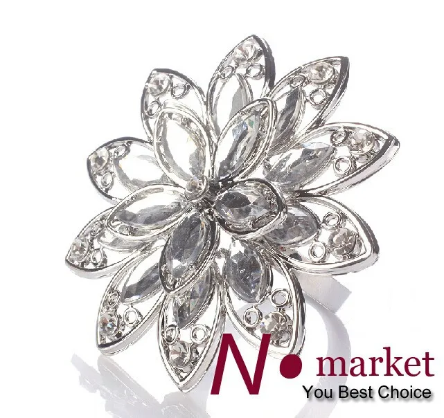 napkin ring silver flower.jpg