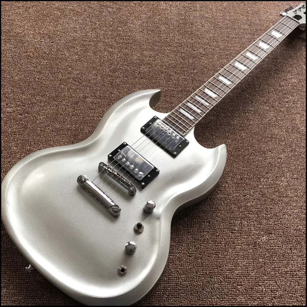 

new arrival high quality electric guitar in Metallic silver color with chrome hardware , hot selling high quality guitarra