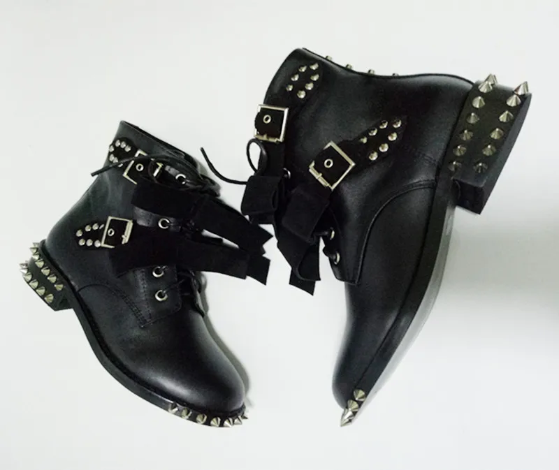 2017 Spring Autumn boots ankle boots chunky heels rivet&butterfly knot decoration women casual shoes studded boots black