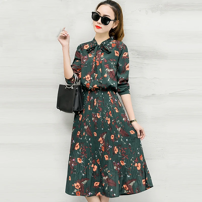 Tanie 2019 wiosna nadruk jesień z kwiatowym wzorem z szyfonu sukienka damska z długim rękawem elegancka sukienka plisowana Maxi damska długa obcisła damska sukienka QH1322