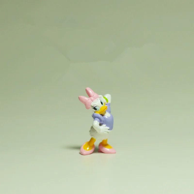 daisy duck figures