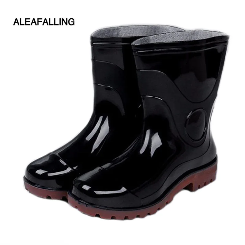 preço Aleafalling Plataforma Botas de Chuva Jardim Menina Mid bezerro À Prova D Água Da Motocicleta All temporada Fogão de Alta Tubo de Todos Os Jogos Sapatos w068