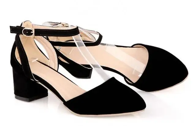 small thick heel shoes